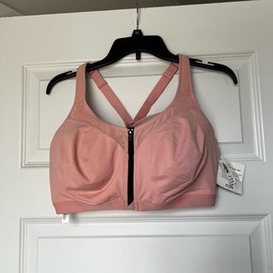 Victoria Sport KnockOut sports bra